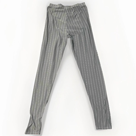 Streetwear Society Grey Stripped Butter Soft Leggings XL Women’s Size Medium - Picture 2 of 6